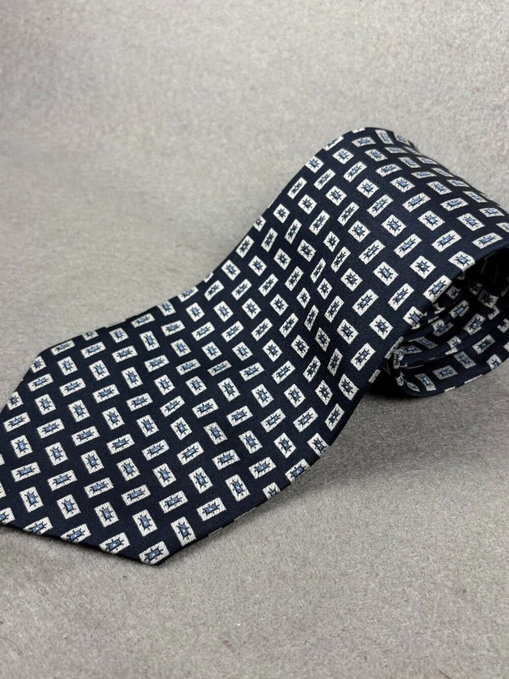 Burberry London Silk Tie Navy Blue White Geometric Hand Sewn USA 100% Silk
